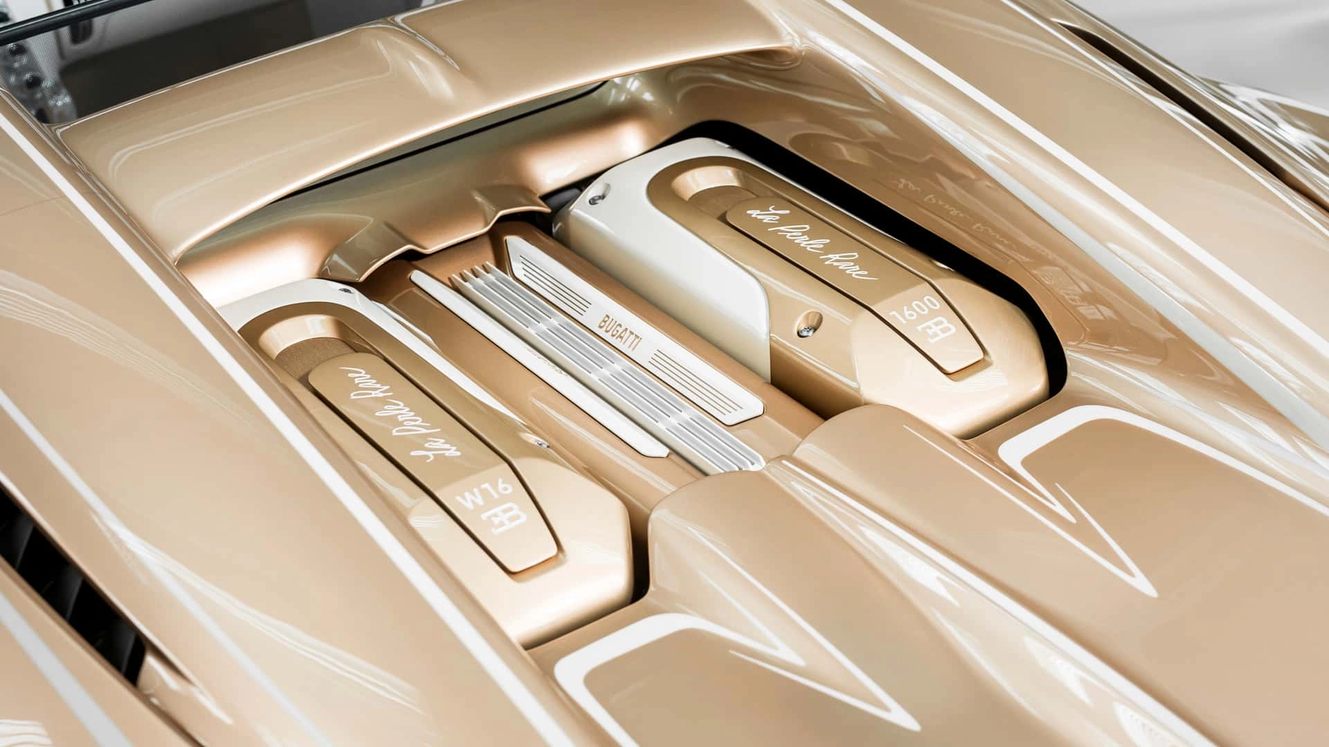 Bugatti w16 mistral la perle rare (11)